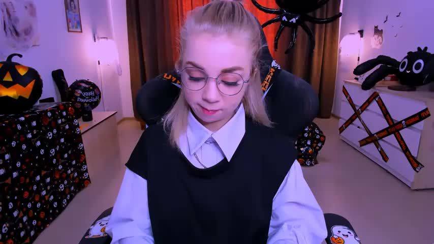 littleSiyfairy Cam Model Chat October 9, 2025