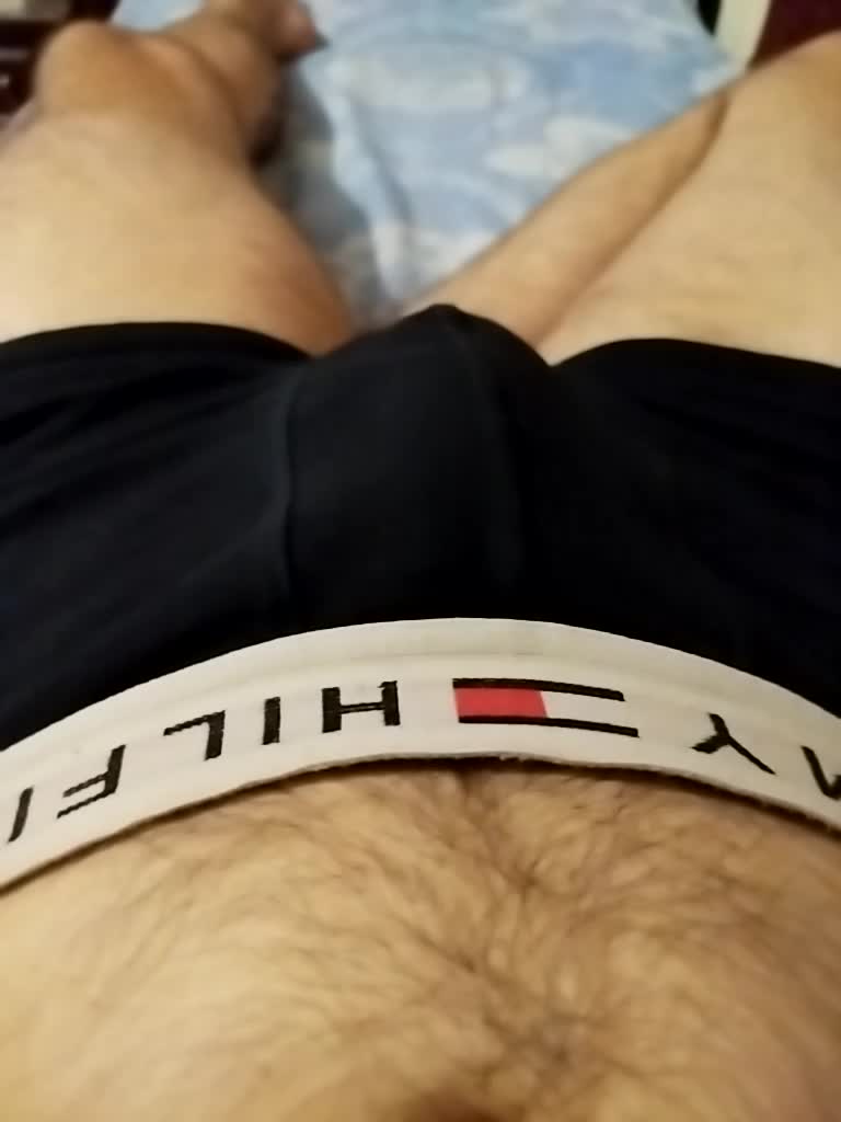 Mickey_17 Cam Model Chat October 9, 2025