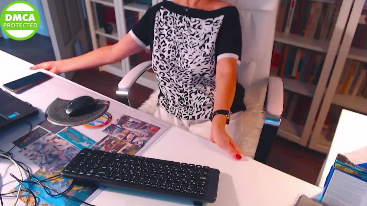 _Angelina_ Cam Model Chat October 9, 2025