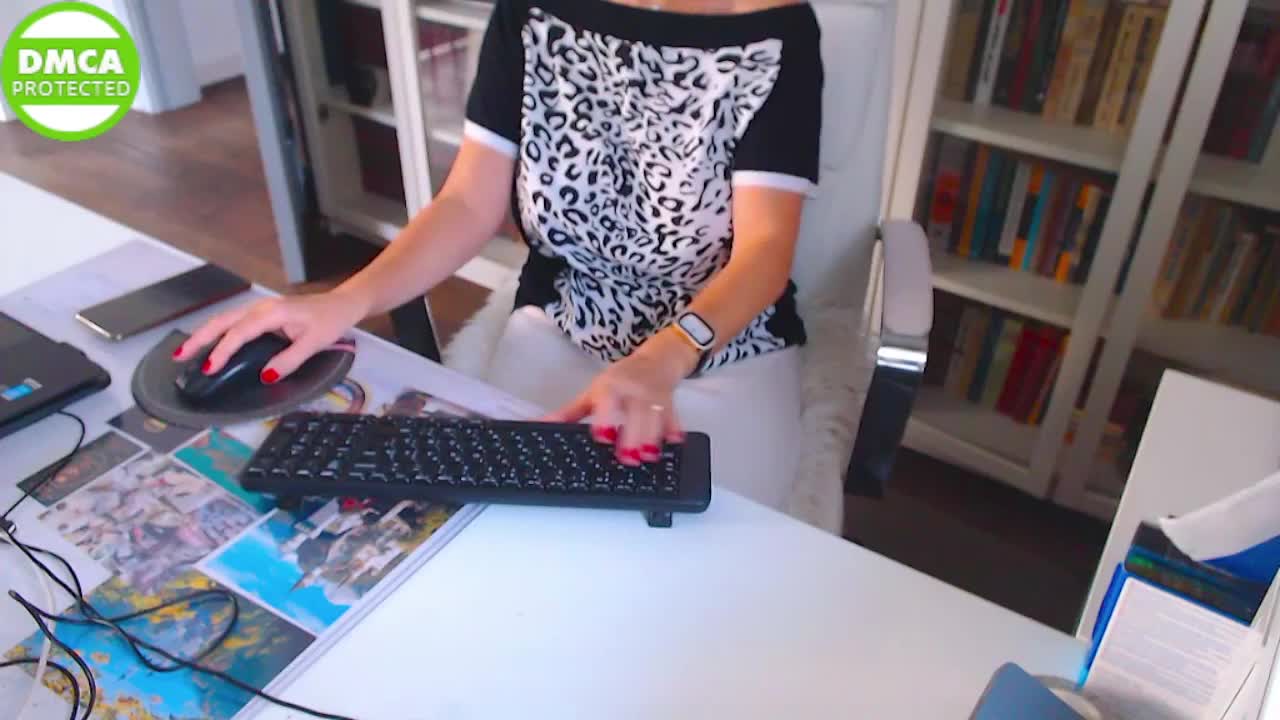 _Angelina_ Cam Model Chat October 9, 2025