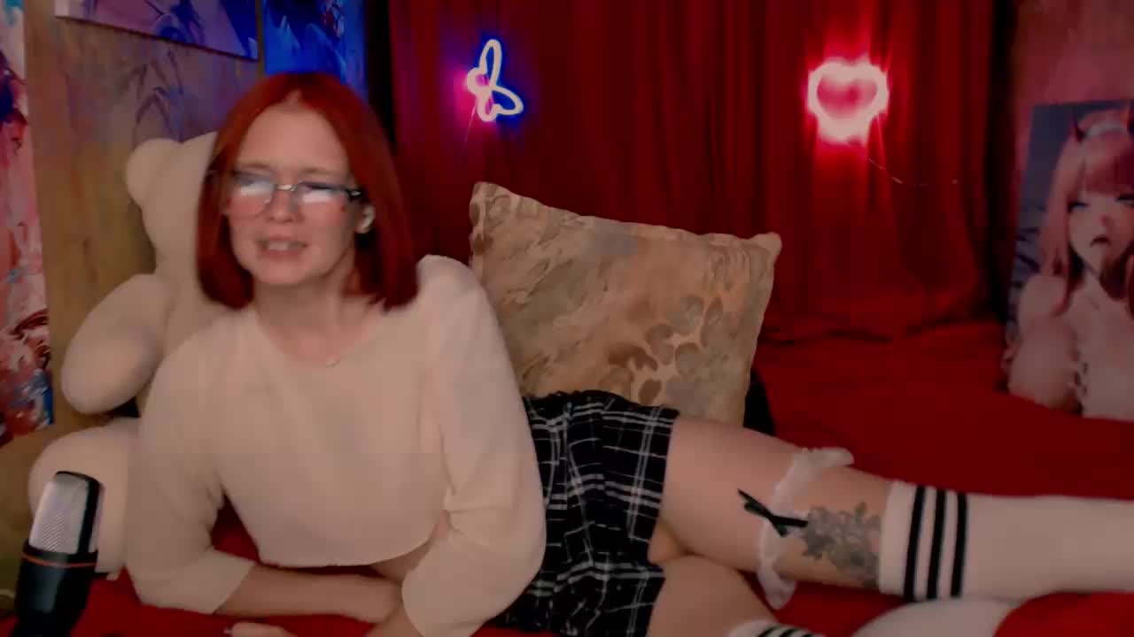 Velvet-and-Venom Cam Model Chat October 9, 2025