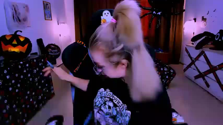 littleSiyfairy Cam Model Chat October 9, 2025
