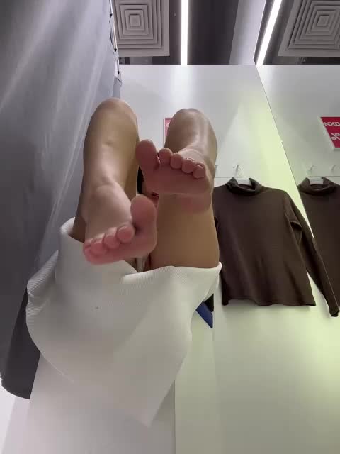 OlivkaVif Cam Model Chat October 9, 2025