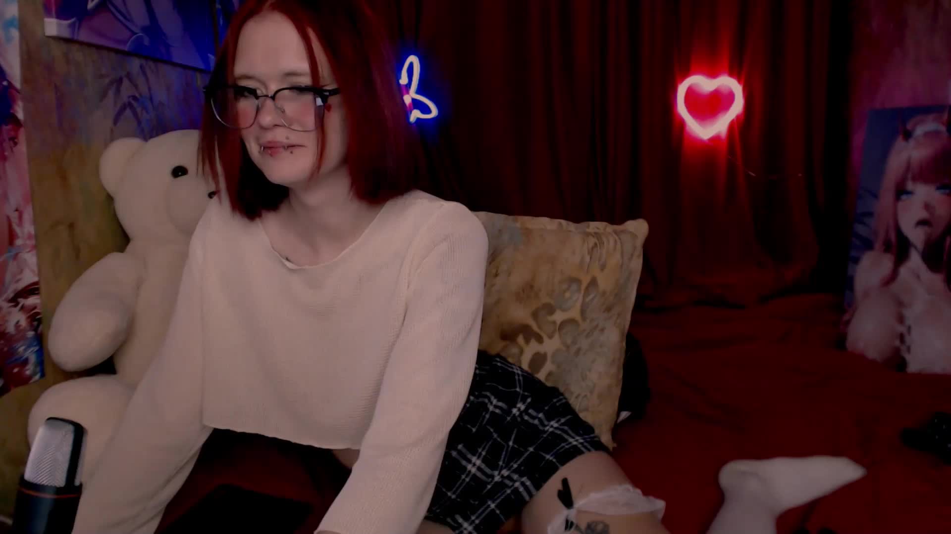 Velvet-and-Venom Cam Model Chat October 9, 2025