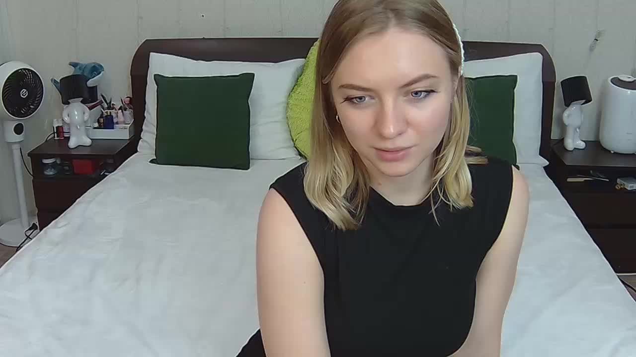 LinkaMalinka Cam Model Chat October 9, 2025