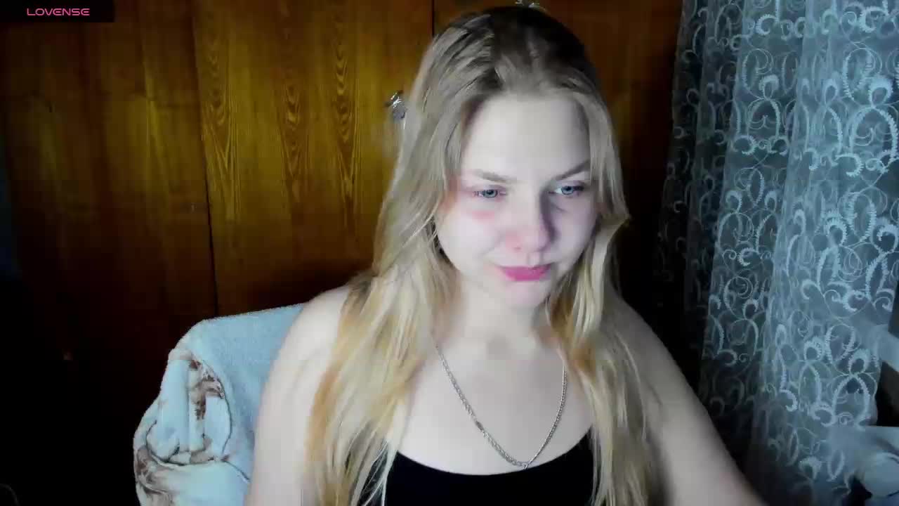 Emma-Frizea Cam Model Chat October 9, 2025