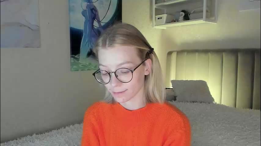 lunar_sofia Cam Model Chat October 9, 2025