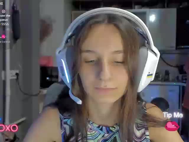 KikNika Cam Model Chat October 9, 2025