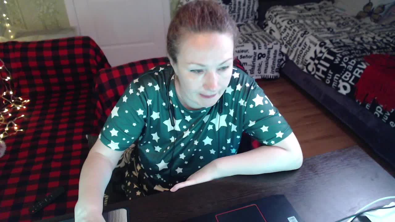 MeganIris Cam Model Chat October 9, 2025