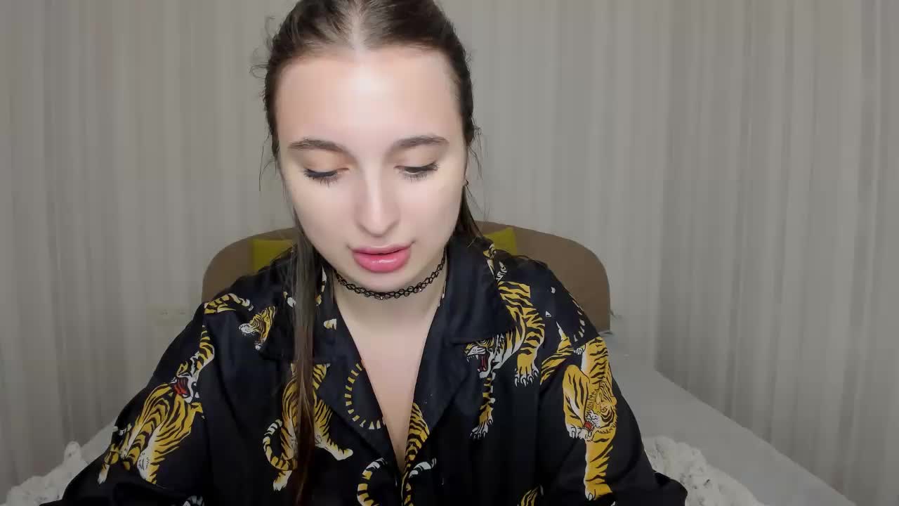 Dariadeluxe Cam Model Chat October 9, 2025