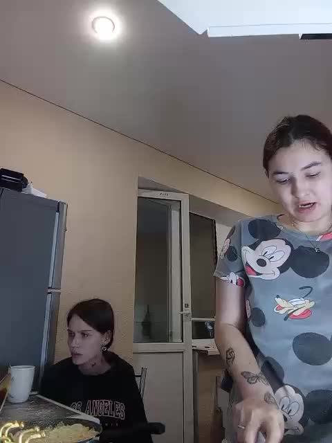 ZoyaVikki Cam Model Chat October 9, 2025