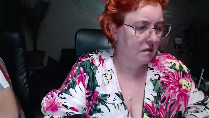 joannaandneighbour Cam Model Chat October 10, 2025