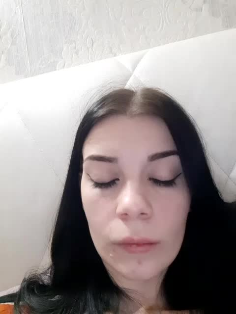 Luna29a Cam Model Chat October 10, 2025