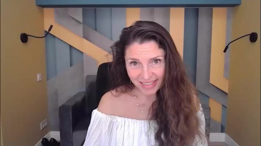 ellalongs Cam Model Chat October 10, 2025