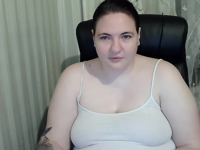 XLisaBlueX Cam Model Chat October 10, 2025