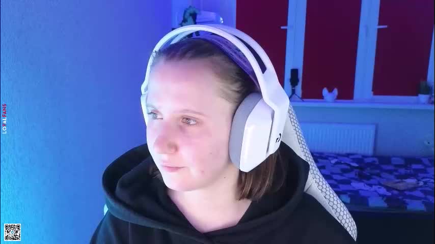 moon_avengers Cam Model Chat October 10, 2025