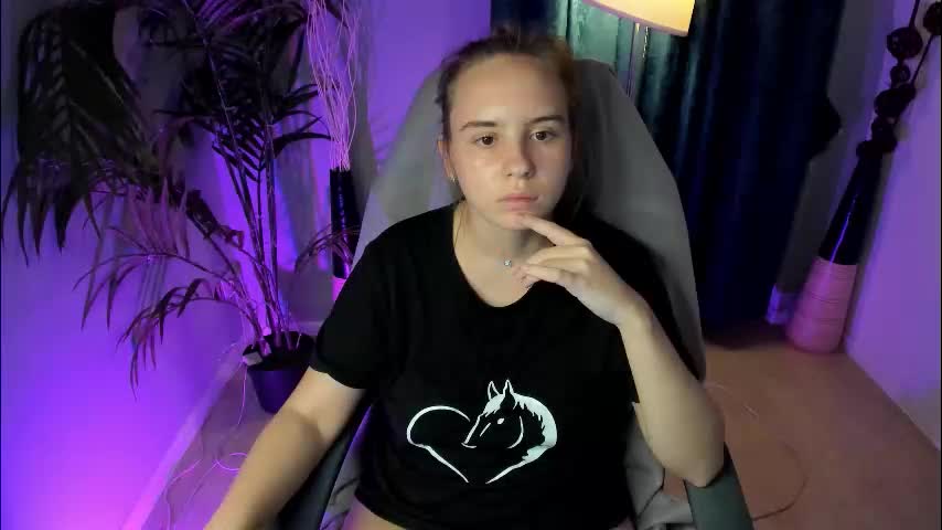 l1ka_one Cam Model Chat October 10, 2025