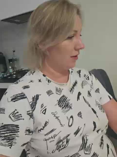 yuliia_3003 Cam Model Chat October 10, 2025