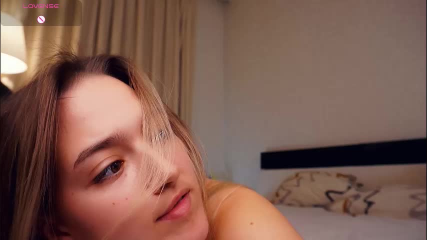 hip_hop_baby Cam Model Chat October 10, 2025