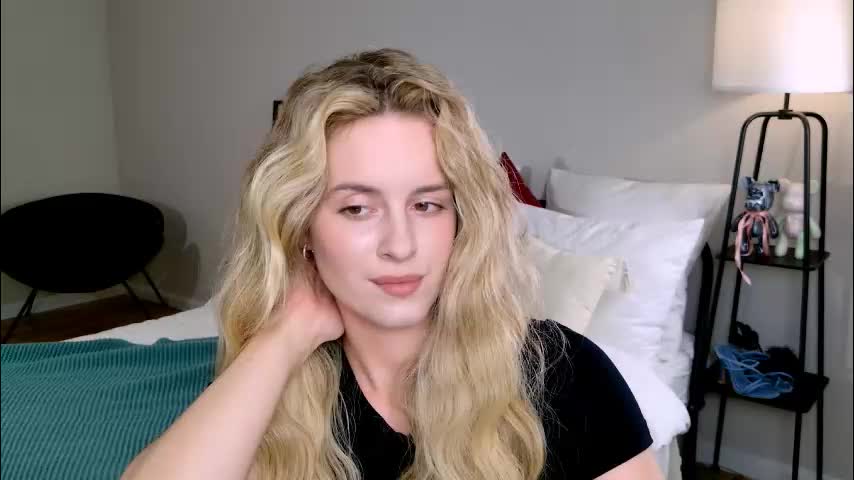 anitafischer Cam Model Chat October 10, 2025