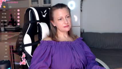 LoveSuperGerl Cam Model Chat October 10, 2025
