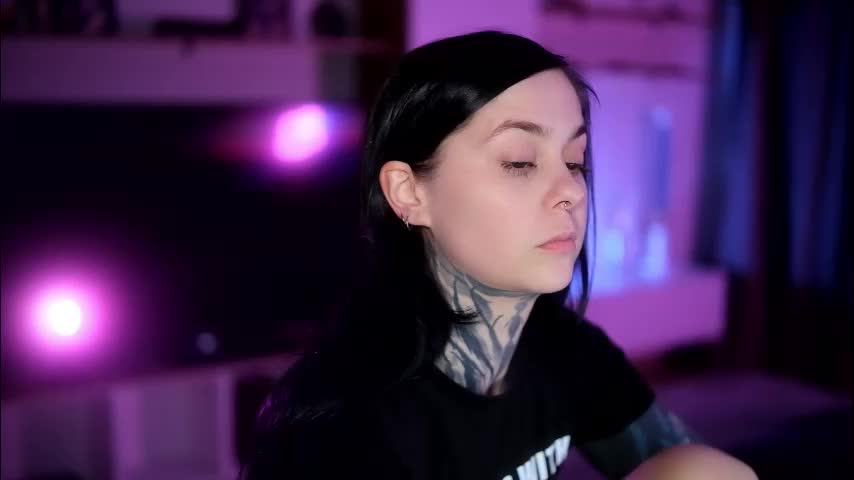 acid_pie Cam Model Chat October 10, 2025