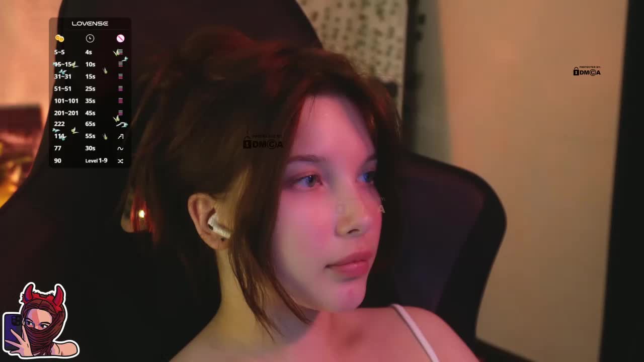 _Q_ Cam Model Chat October 10, 2025