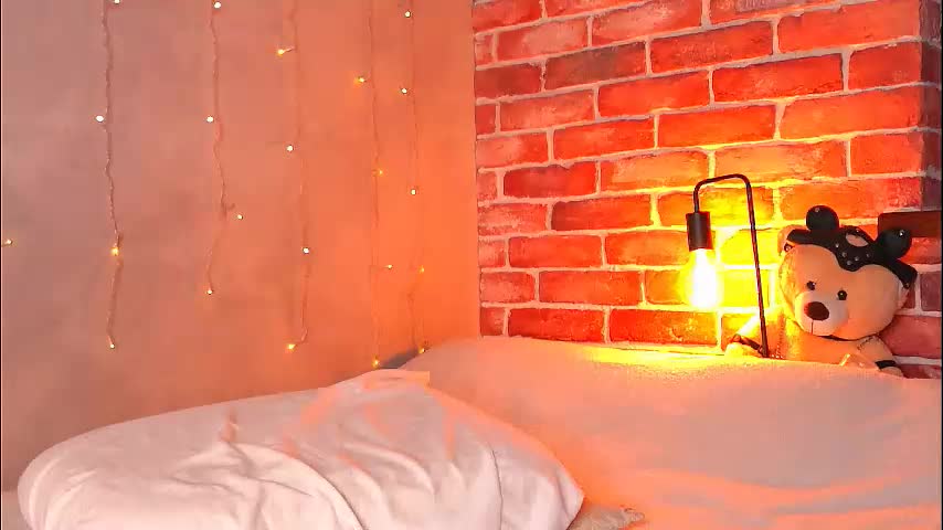 audirs7_s Cam Model Chat October 10, 2025