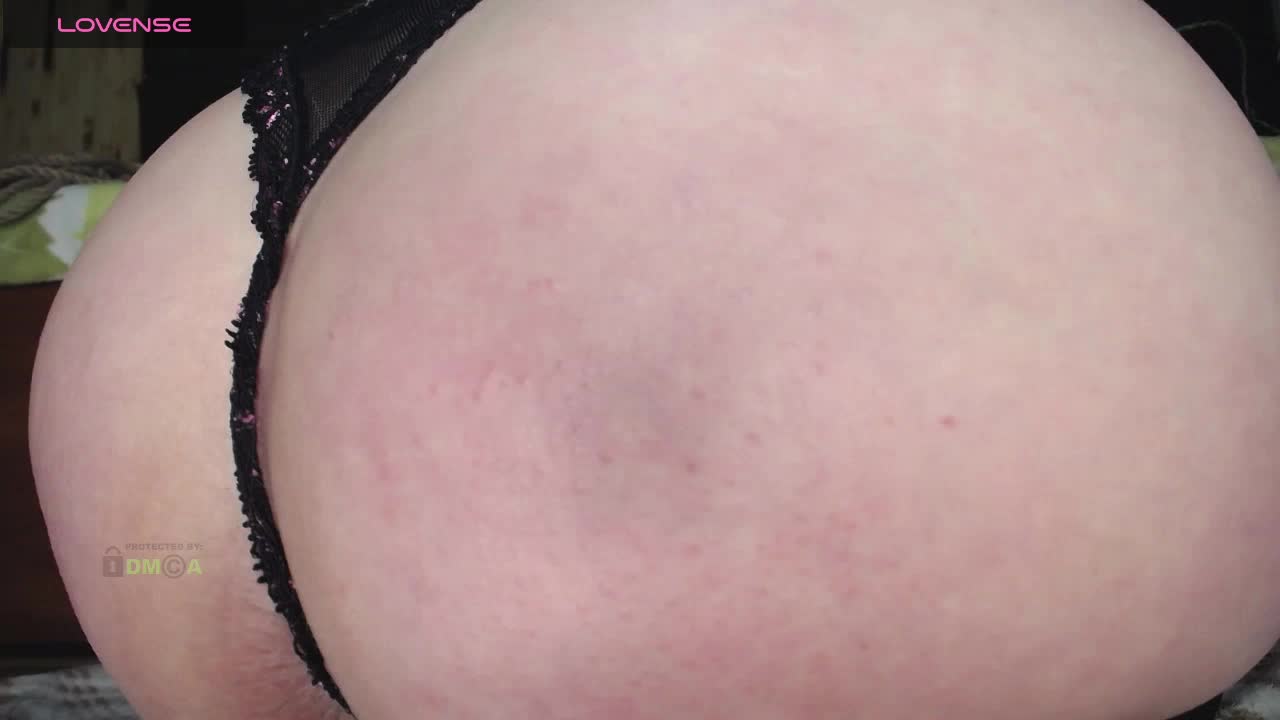 Meghan-M Cam Model Chat October 10, 2025