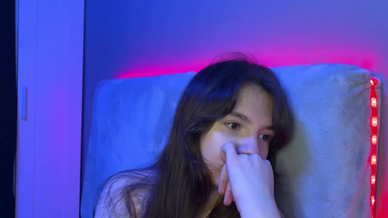 AlisaRichGold Cam Model Chat October 10, 2025