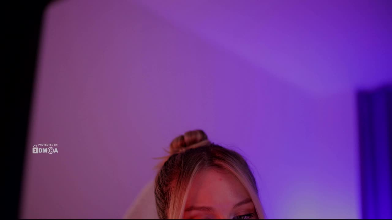 D_i_aM Cam Model Chat October 10, 2025