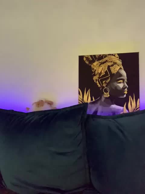 WILDGIRL Cam Model Chat October 10, 2025