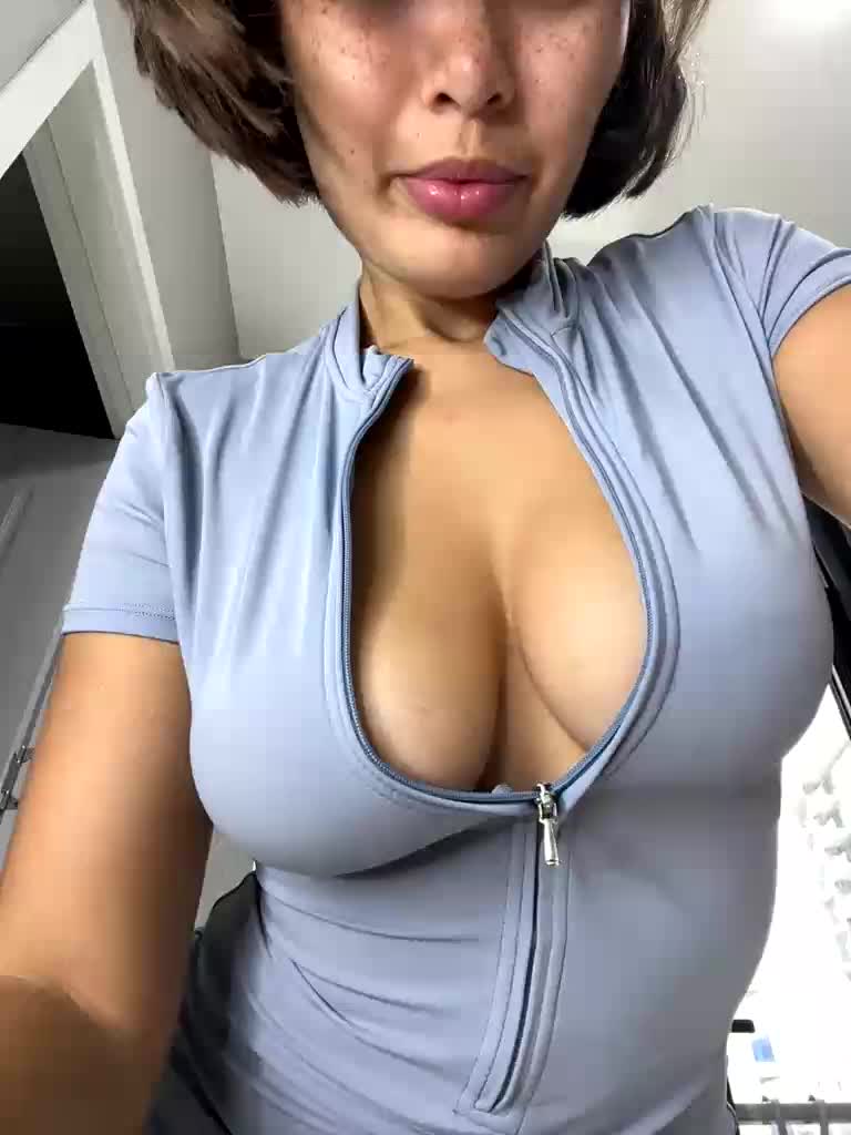 Talilia Cam Model Chat October 10, 2025