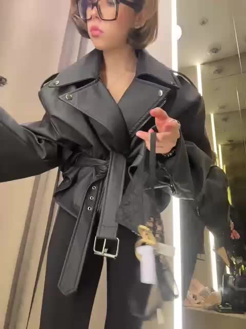 -Alessandra-21- Cam Model Chat October 10, 2025