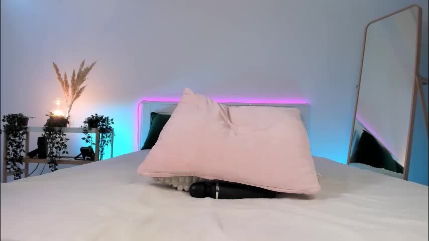 emilake Cam Model Chat October 10, 2025