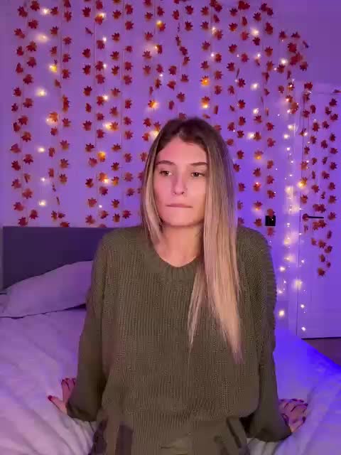 FOX69LOVE Cam Model Chat October 10, 2025