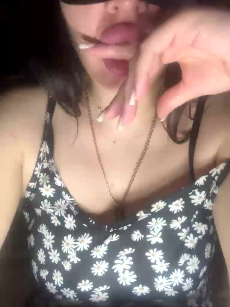 Wishenka777si Cam Model Chat October 10, 2025