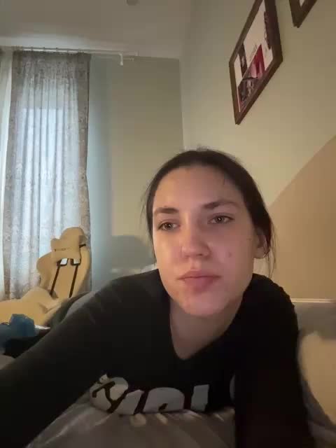 -Your-Michelle- Cam Model Chat October 10, 2025