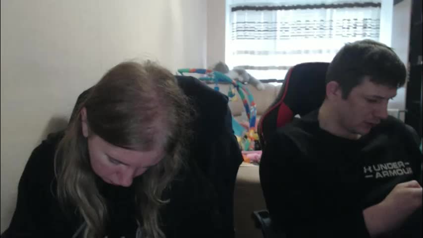 jenisandpeter Cam Model Chat October 10, 2025