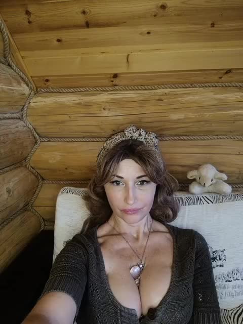 Q_Jasmin Cam Model Chat October 10, 2025