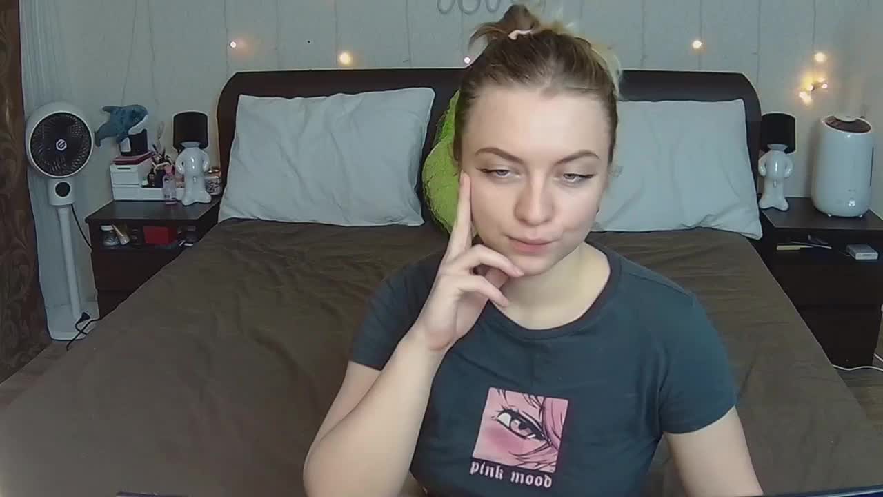 LinkaMalinka Cam Model Chat October 10, 2025