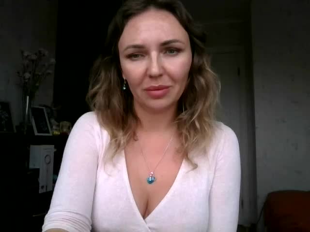 CuteAngelina Cam Model Chat October 10, 2025