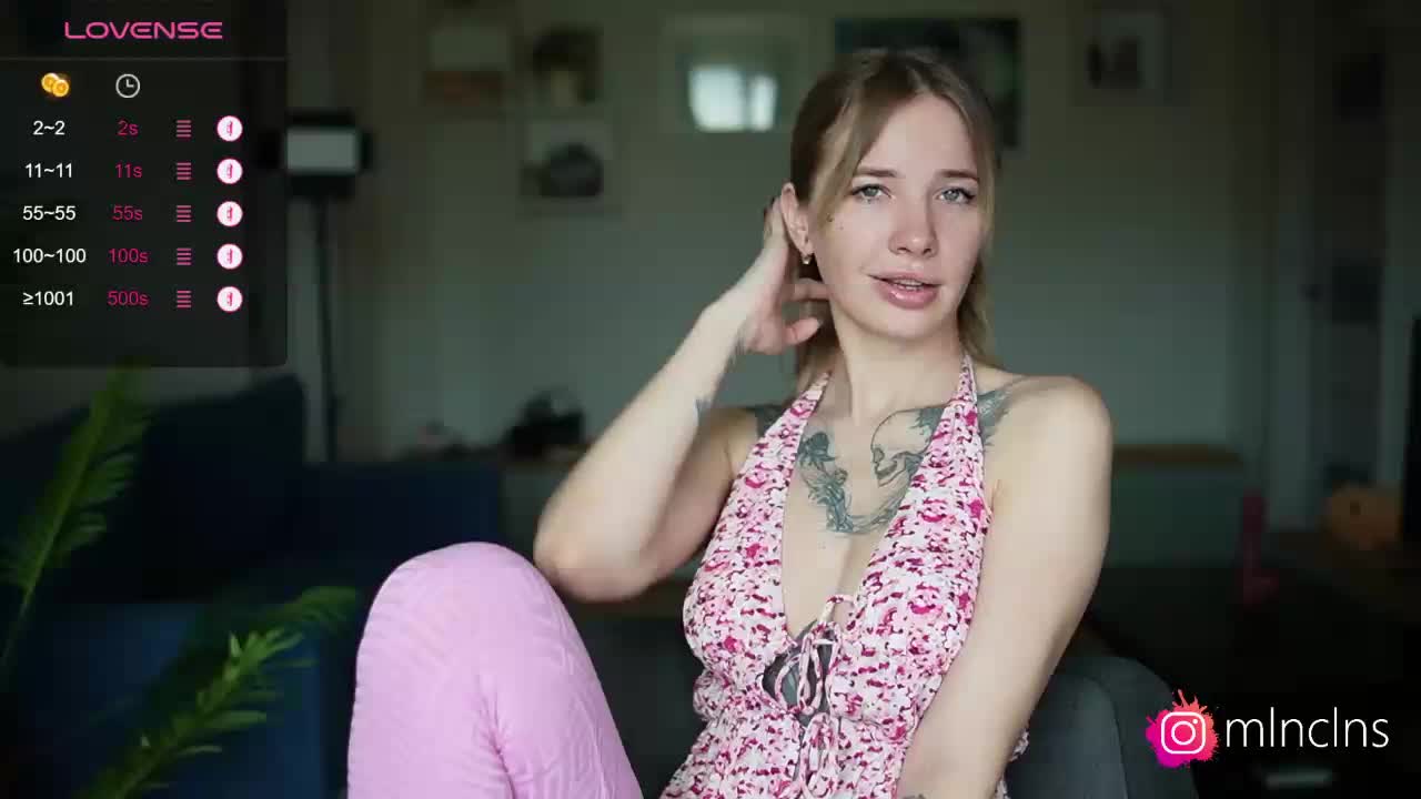 mel-collins Cam Model Chat October 10, 2025