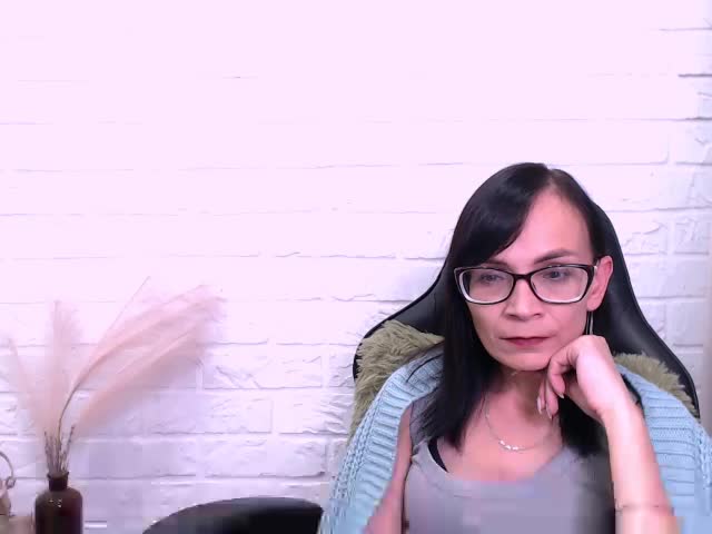 DarkOpiumX Cam Model Chat October 10, 2025