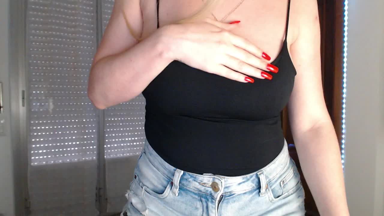 Alina-Lovely Cam Model Chat October 10, 2025