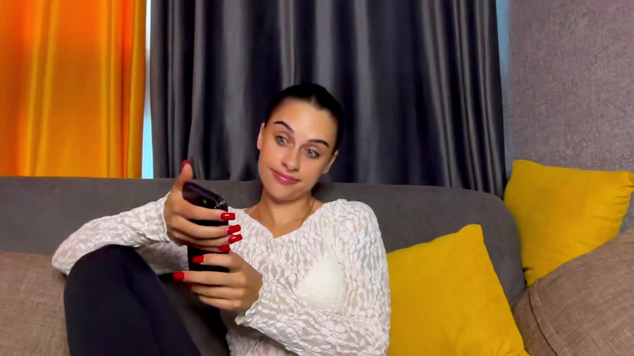 TatiUA Cam Model Chat October 10, 2025