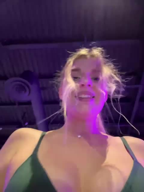 KotiMrrr Cam Model Chat October 10, 2025