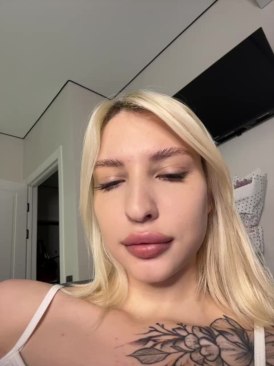 -Alexa-999- Cam Model Chat October 10, 2025