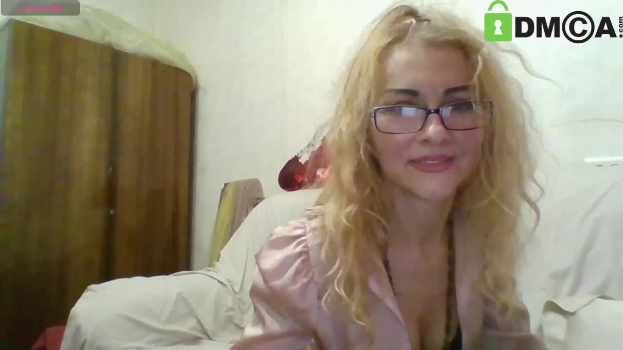 Ritia Cam Model Chat October 10, 2025