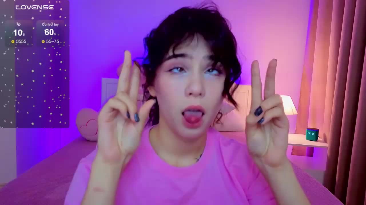 CoralineJones Cam Model Chat October 10, 2025